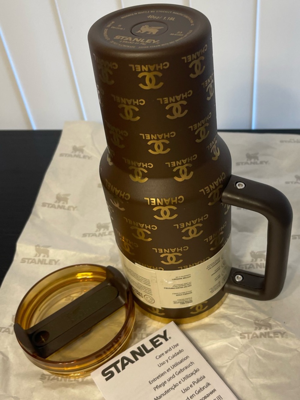 Stanley Brown and Gold Quencher H2.0 Tumbler - Picture 5 of 8